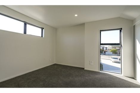 Photo of property in 4/63 Waltham Road, Sydenham, Christchurch, 8023