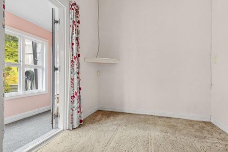 Photo of property in 10 North Street, Mokau, 4376