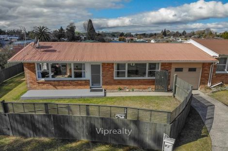 Photo of property in 2a Ngahue Place, Tokoroa, 3420