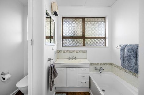 Photo of property in 38 Boston Avenue, Hornby, Christchurch, 8042