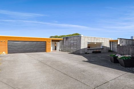 Photo of property in 14a Arawa Street, Welbourn, New Plymouth, 4312