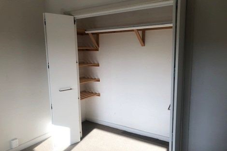 Photo of property in 2/37 Singers Road, Korokoro, Lower Hutt, 5012