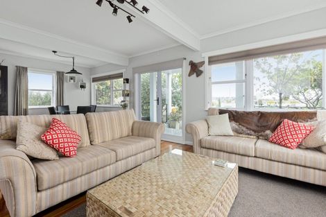 Photo of property in 17 Meeanee Quay, Westshore, Napier, 4110