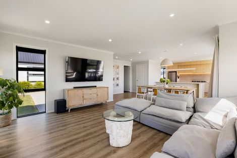 Photo of property in 28 Acacia Avenue, Kihikihi, Te Awamutu, 3800