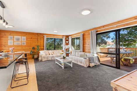 Photo of property in 18a Ridge Road, Howick, Auckland, 2014