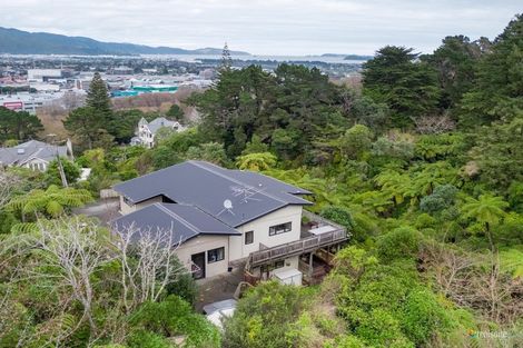 Photo of property in 22-24 Onehuka Road, Tirohanga, Lower Hutt, 5010