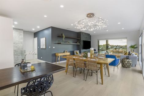 Photo of property in 102b Mellons Bay Road, Mellons Bay, Auckland, 2014