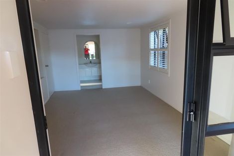 Photo of property in 27a Pah Road, Cockle Bay, Auckland, 2014