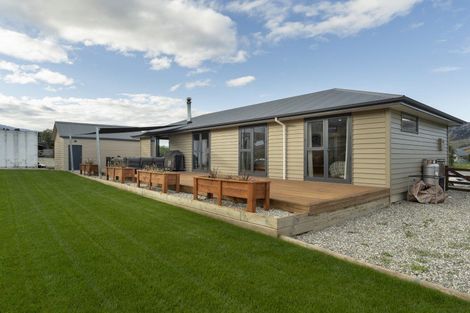 Photo of property in 21 Missy Crescent, Mount Pisa, Cromwell, 9383