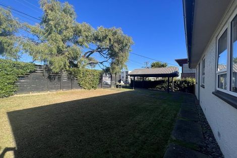 Photo of property in 1/9 Corrella Road, Belmont, Auckland, 0622