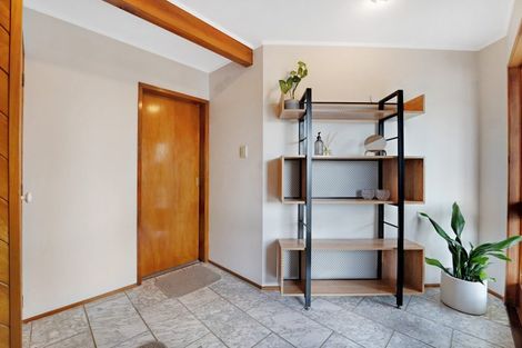 Photo of property in 7b Peter Terrace, Castor Bay, Auckland, 0620