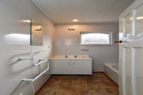 Photo of property in 168 Macandrew Road, South Dunedin, Dunedin, 9012