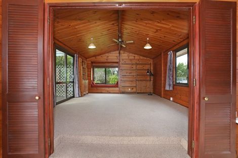 Photo of property in 450 Fitzherbert Road East, Aokautere, Palmerston North, 4471