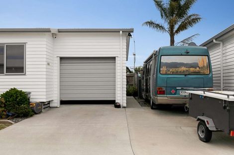 Photo of property in 11 Kamahi Crescent, Papamoa Beach, Papamoa, 3118