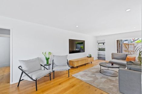 Photo of property in 89 Hebron Road, Waiake, Auckland, 0630