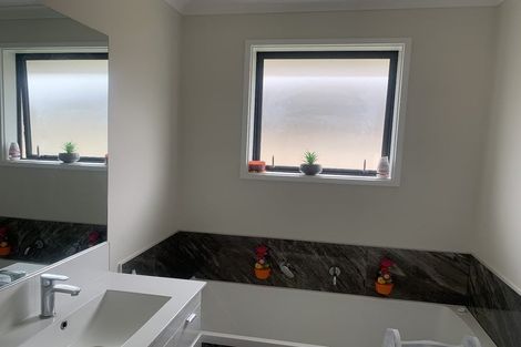 Photo of property in 61 Bert Wall Drive, Omokoroa, 3114