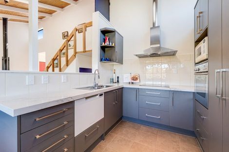 Photo of property in 10 Oliver Twist Avenue, Mellons Bay, Auckland, 2014