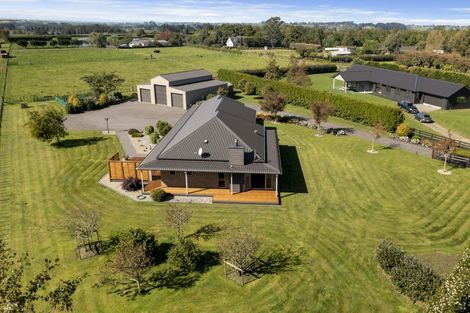 Photo of property in 8 Pitt Road, Hillsborough, New Plymouth, 4372