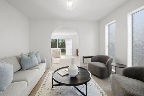 Photo of property in 3b Hunter Place, Merrilands, New Plymouth, 4312