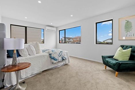 Photo of property in 41 Sunnyheights Road, Orewa, 0931