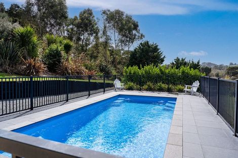 Photo of property in 347 Taraunui Road, Parua Bay, Onerahi, 0192