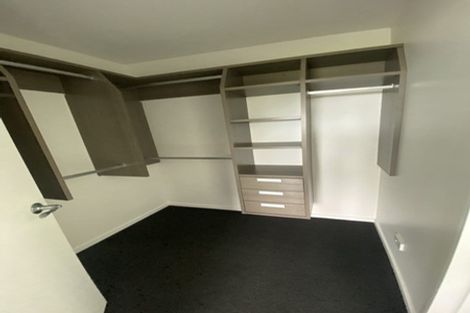 Photo of property in 17 Law Lane, Mount Pleasant, Christchurch, 8081