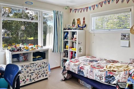 Photo of property in 10 Aberdeen Avenue, Takaro, Palmerston North, 4412