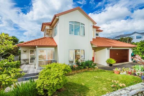 Photo of property in 38a Kowhai Road, Campbells Bay, Auckland, 0630