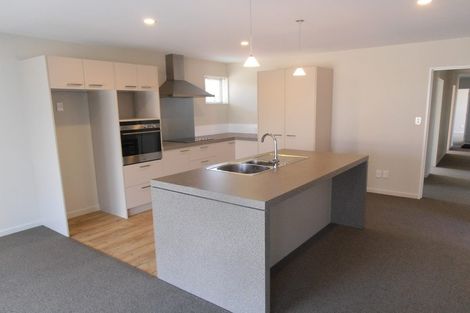 Photo of property in 8 Bowmore Lane, Broomfield, Christchurch, 8042