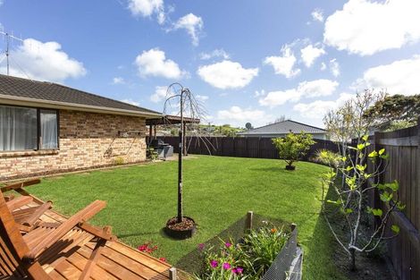Photo of property in 59 Cabeleigh Drive, Helensville, 0800