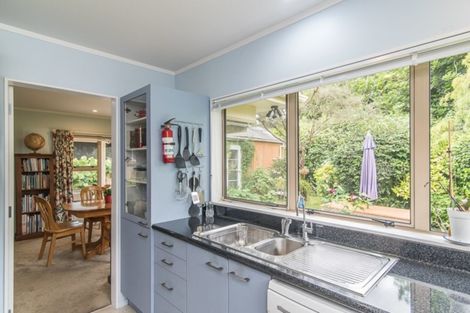 Photo of property in 4 Kaikomako Road, Waikanae, 5036