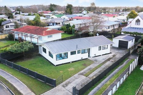 Photo of property in 8 Brightwell Place, Nawton, Hamilton, 3200