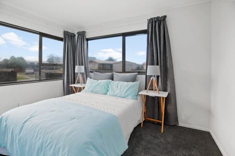 Photo of property in 8 Brightwell Place, Nawton, Hamilton, 3200