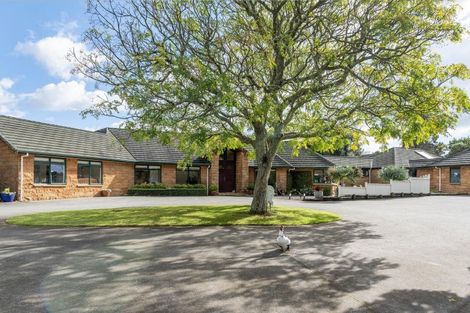 Photo of property in 384 Clifton Road, Whitford, Howick, 2571