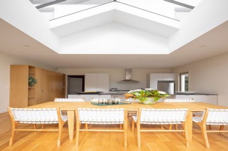 Photo of property in 2 Garden Road, Merivale, Christchurch, 8014