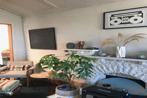 Photo of property in 35 Shakespeare Road, Bluff Hill, Napier, 4110