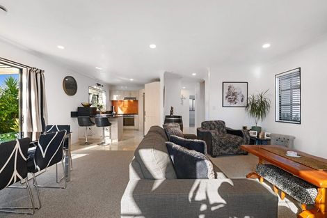 Photo of property in 1 Stonebridge Park Drive, Holdens Bay, Rotorua, 3010