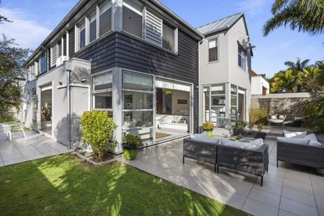 Photo of property in 2a Pierce Road, Milford, Auckland, 0620