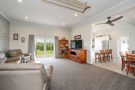 Photo of property in 411 Flora East, Makarewa, Invercargill, 9876