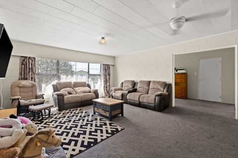 Photo of property in 81 Caernarvon Drive, Flaxmere, Hastings, 4120