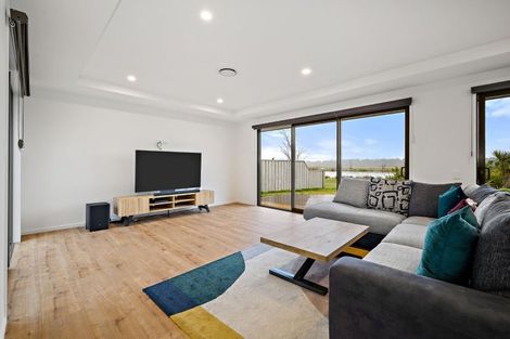 Photo of property in 12 Marangai Drive, Pegasus, 7612