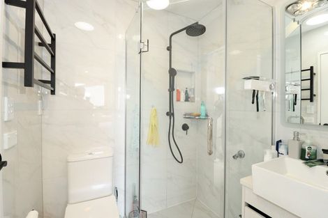 Photo of property in 22 Toanga Place, Mount Wellington, Auckland, 1062