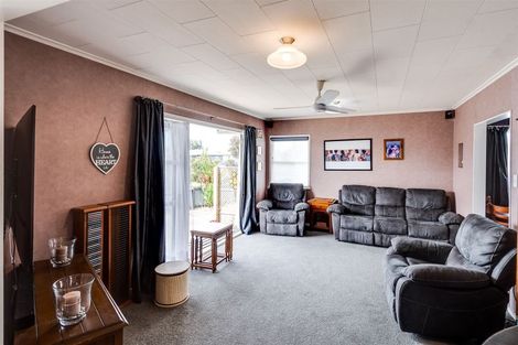 Photo of property in 86 Clarence Cox Crescent, Pirimai, Napier, 4112