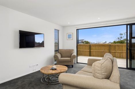 Photo of property in 8 Te Aranga Drive, Papamoa Beach, Papamoa, 3118