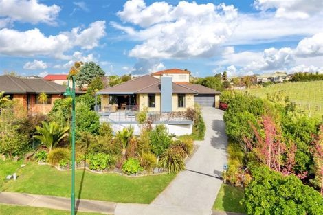Photo of property in 68 Brookwood Drive, Henderson, Auckland, 0612