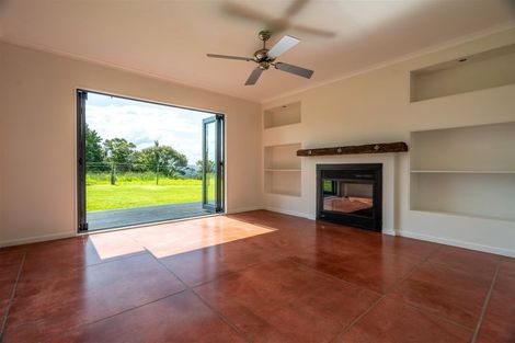 Photo of property in 42 Piwakawaka Rise, Karetu, 0283