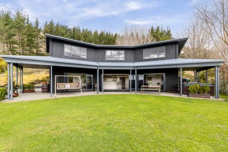 Photo of property in 35 Raratu Road, Kahuranaki, Havelock North, 4295