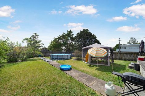 Photo of property in 4134 Great North Road, Glendene, Auckland, 0602