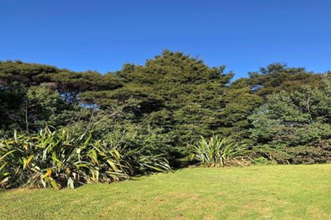 Photo of property in 11 Lorena Place, West Harbour, Auckland, 0618