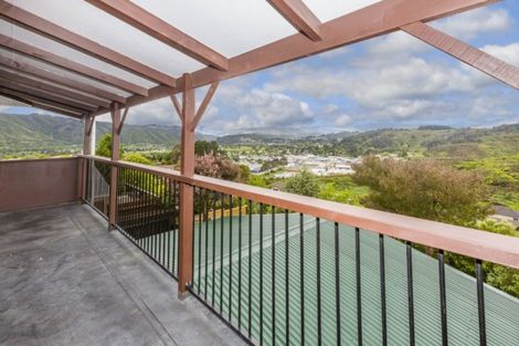 Photo of property in 13 Seymour Grove, Kingsley Heights, Upper Hutt, 5018